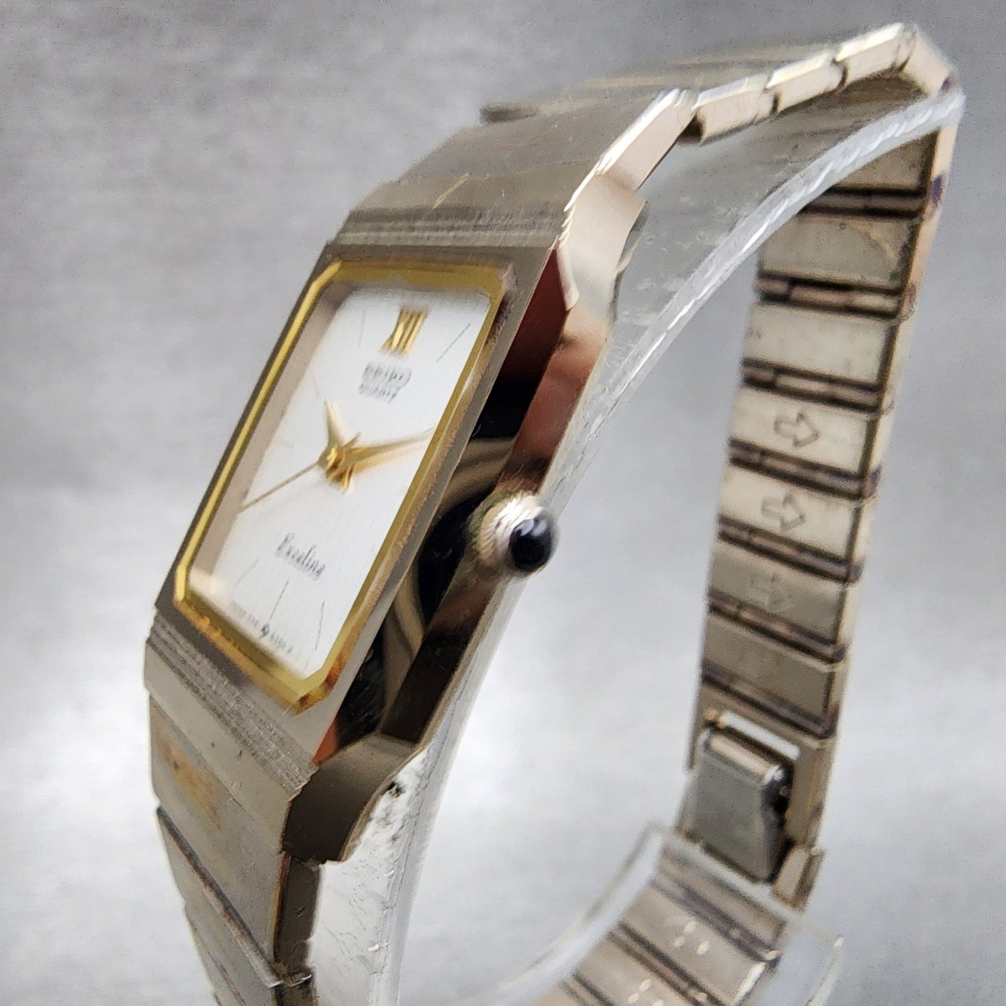 Seiko Exceline Tank Watch Women 19mm Silver Dial Gold Tone Rectangle New Battery2