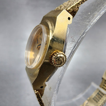 Bulova Watch Women 15mm Gold Dial Gold Tone Round Manual Wind Runs Vintage P02