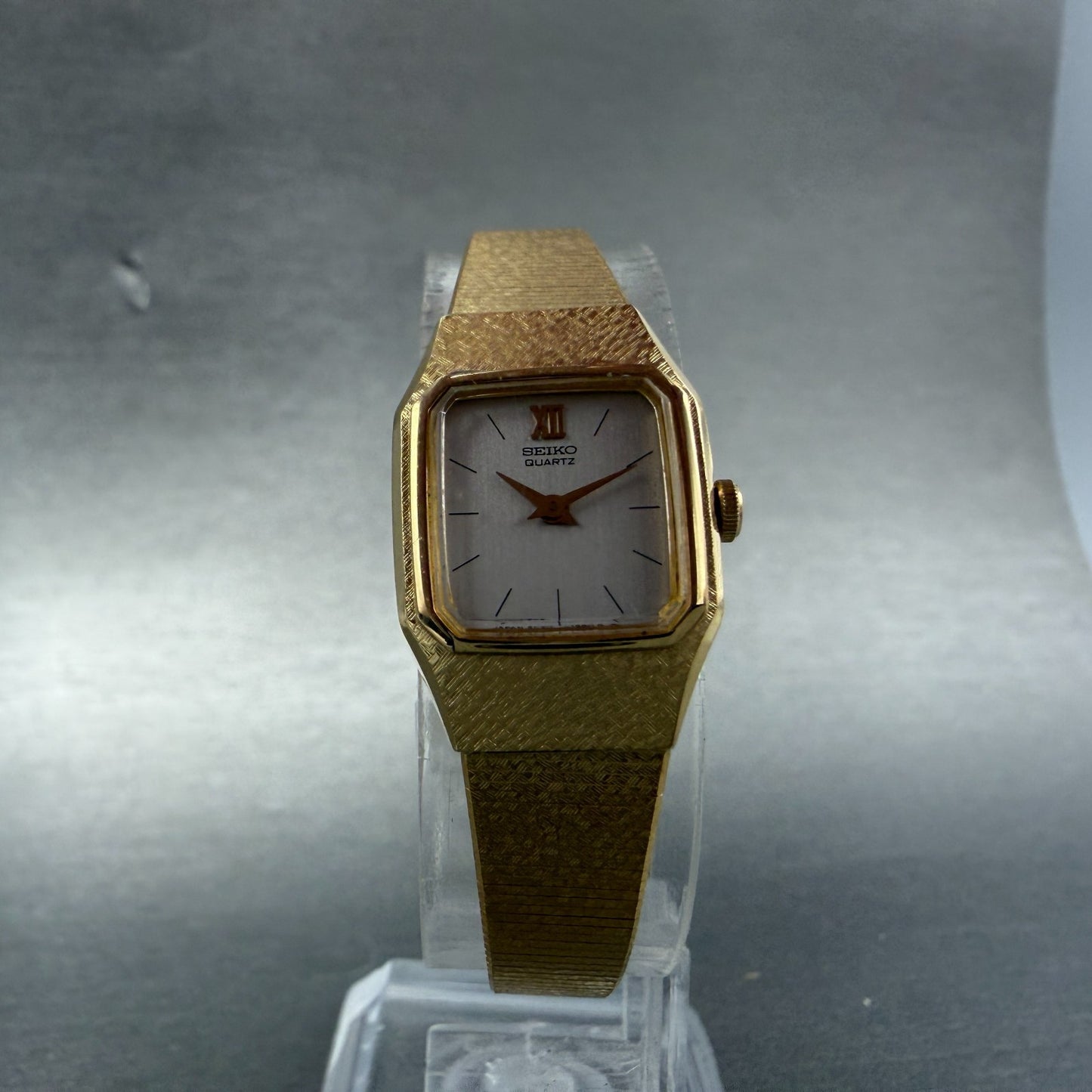 Seiko Watch Women 17mm Silver Dial Gold Tone Rectangle 2C20-5780 New Battery5