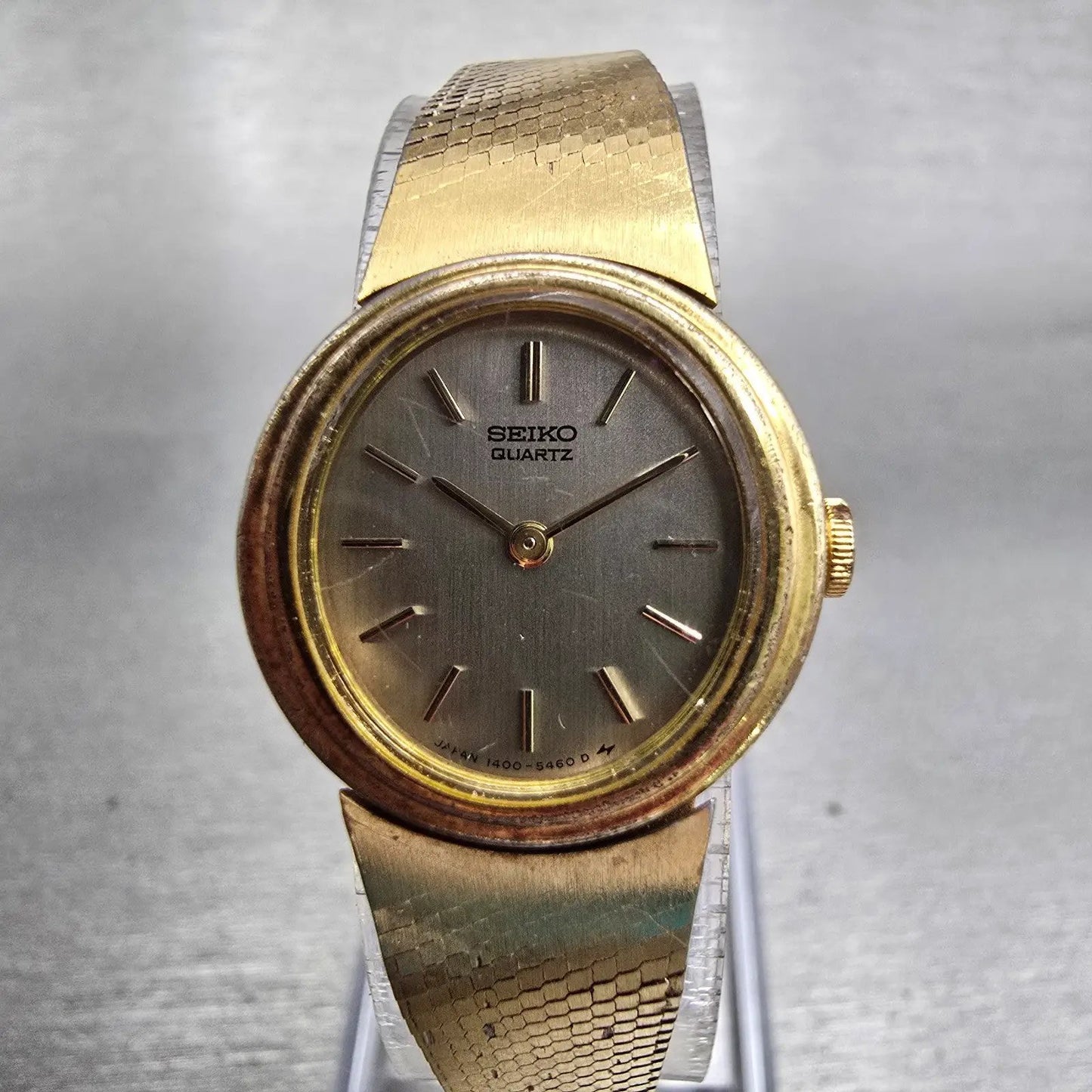 Seiko Watch Women 19mm Silver Dial Gold Tone Oval 1400-8099 New Battery Vintage0