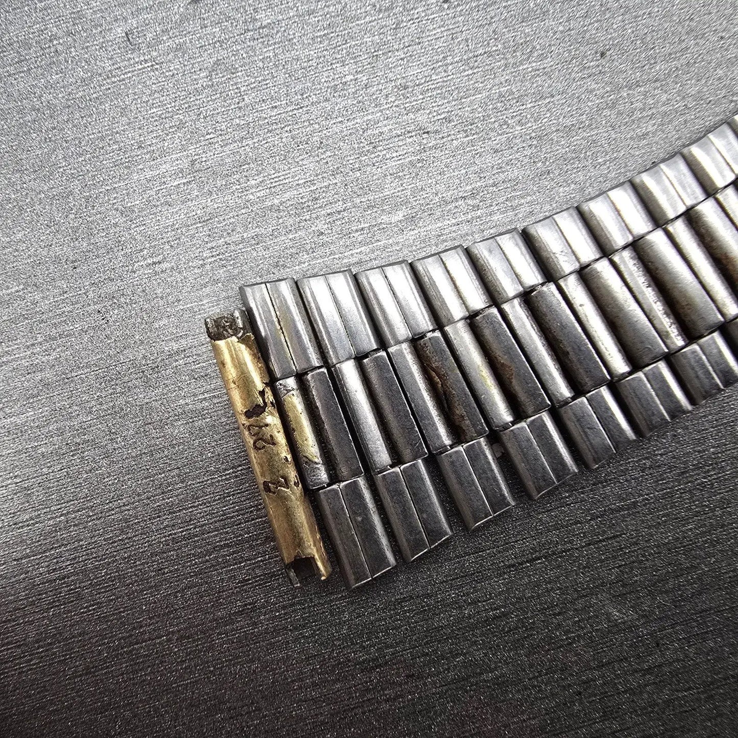 Seiko SQ Bracelet 20mm Stainless Steel Two Tone Tri Folding Clasp Vintage Z27811