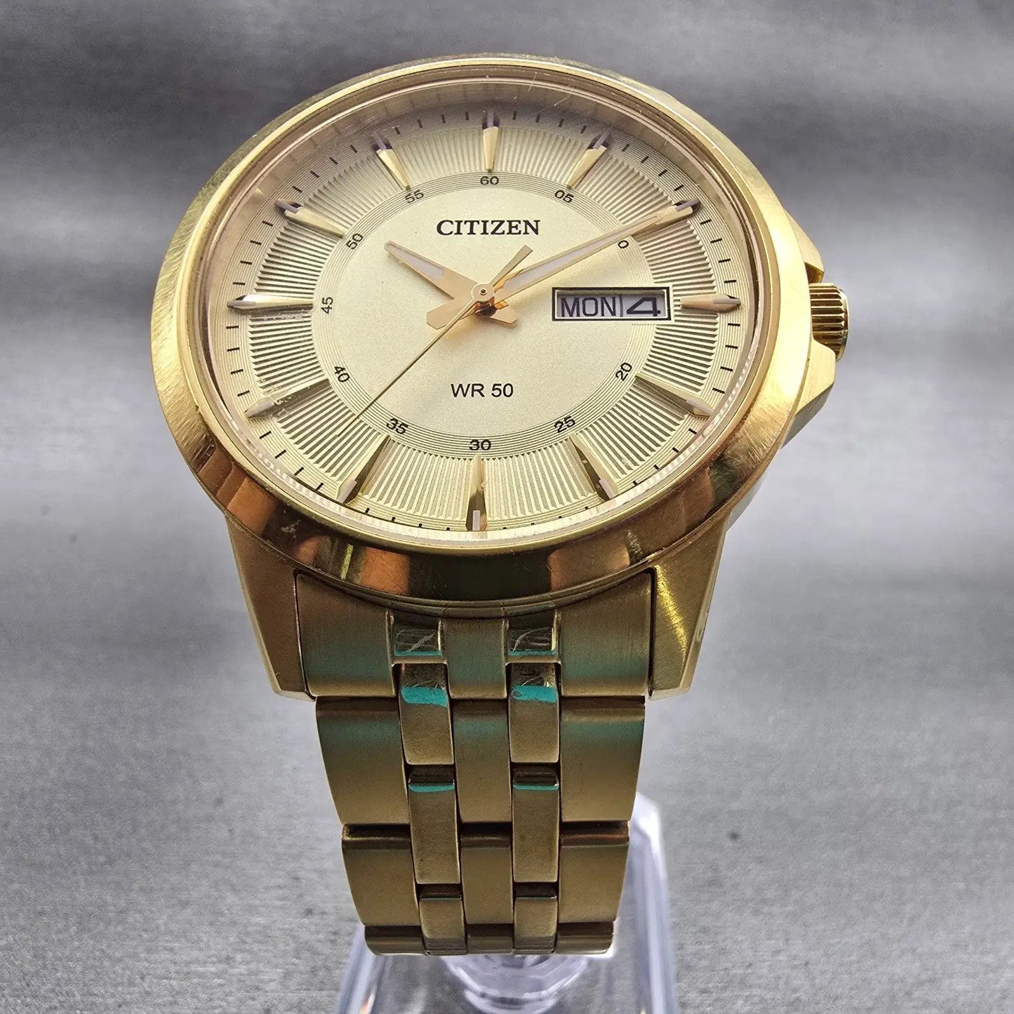 Citizen Watch Men 41mm Gold Dial Gold Tone Daydate Round 1502-S097835 New Batt5