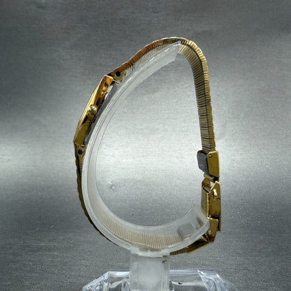 Seiko Watch Women 18mm Champagne Dial Gold Tone Rectangle 7320-5499 New Battery6