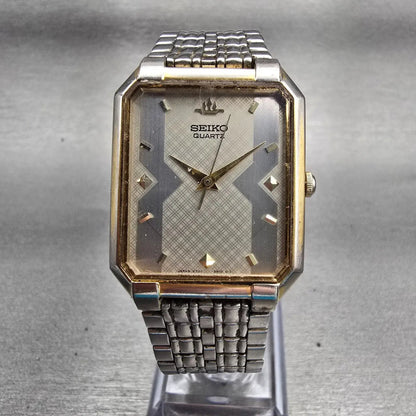 Seiko Watch Men 27mm Silver Dial Two Tone Rectangle V701-5J40 New Battery VTG0