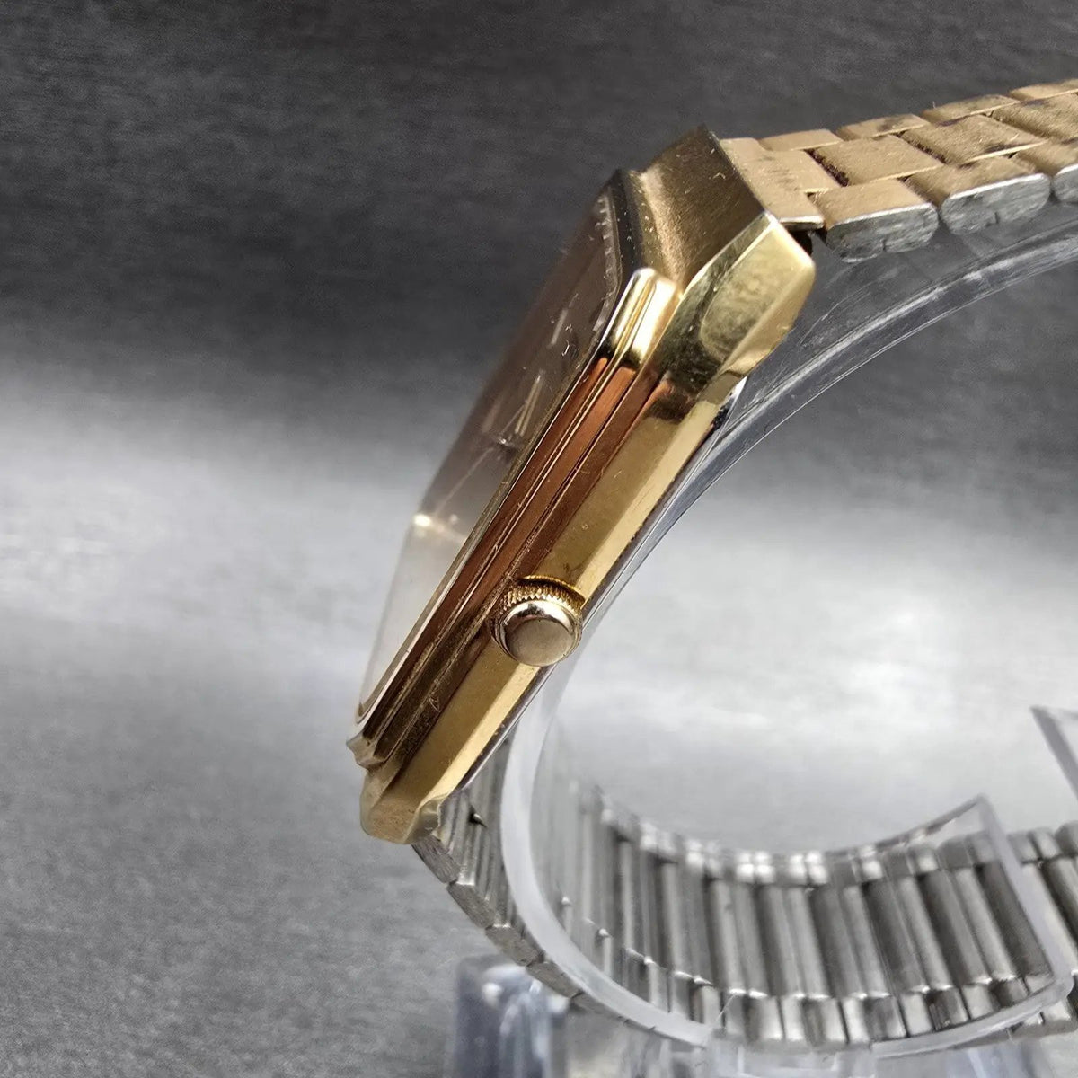 Seiko Tank Watch Men 27mm Gold Dial Gold Tone Rectangle 6531-5129 New Battery3
