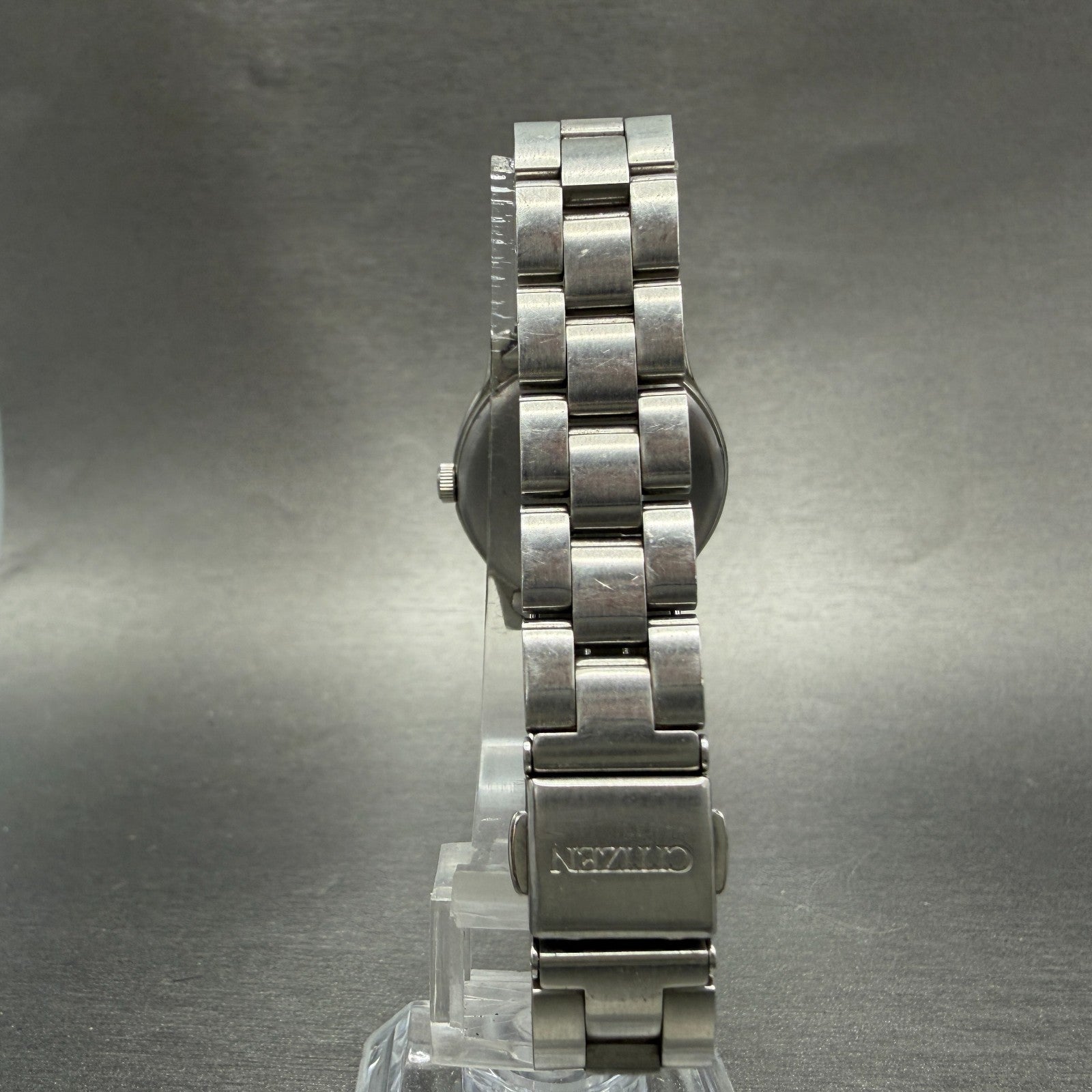 Citizen Watch Women 28mm White Dial Silver Tone Date Round 1012-S031460 New Bat7