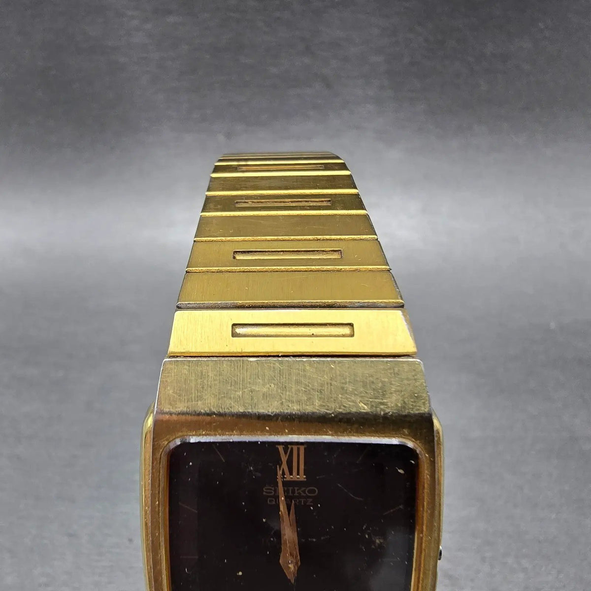 Seiko Tank Watch Men 26mm Black Dial Gold Tone Rectagle 5Y30-5B59 PARTS NO CROWN7