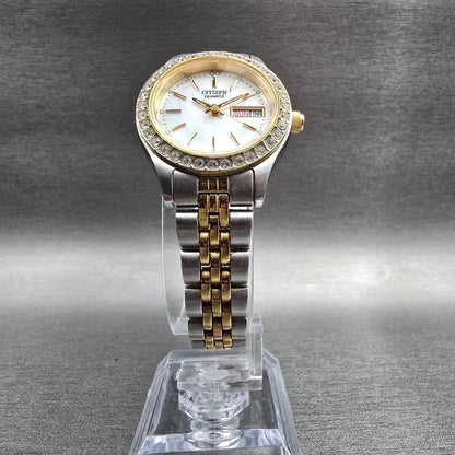 Citizen Watch Women 25mm MOP Dial Two Tone Daydate Gemmed 1002-S044464 NewBat JP5