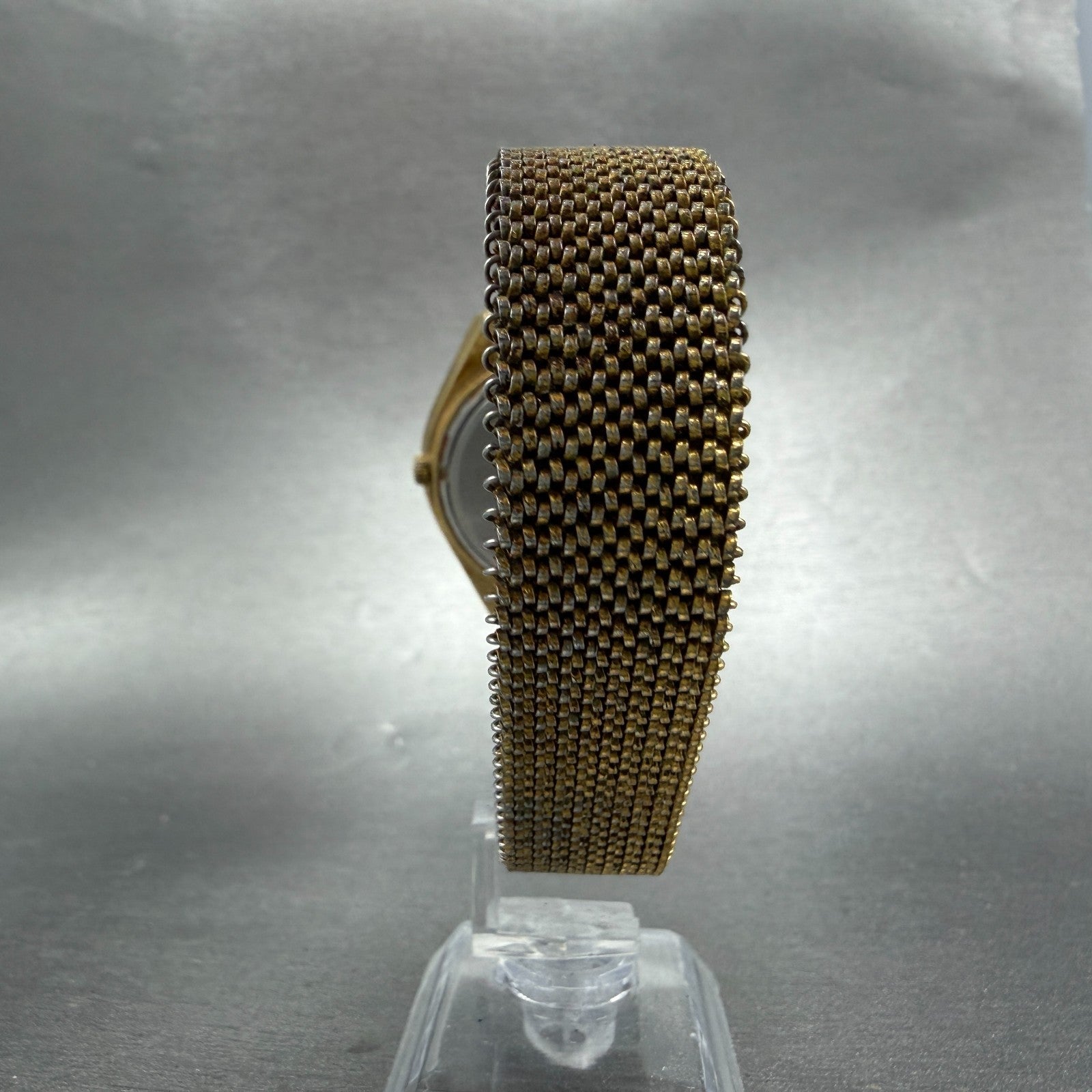 Citizen CQ Crystron Watch Men 38mm Silver Dial Gold Tone Daydate 4-860250 NewBat7