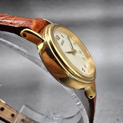 Seiko Watch Women 22mm Ivory Dial Gold Tone Round 1N01-0K40 New Battery Vintage3