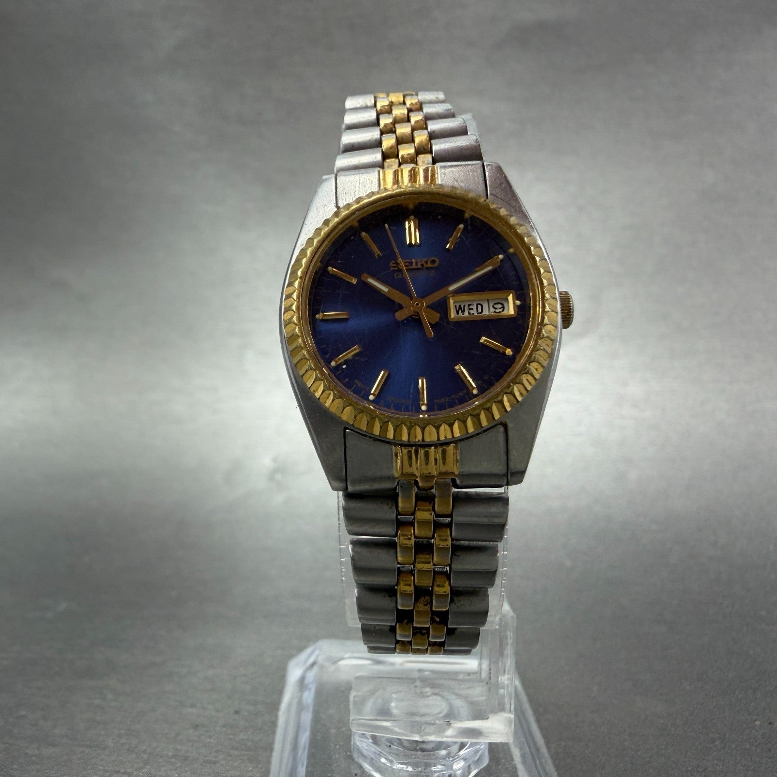 Seiko Watch Women 24mm Blue Dial Two Tone Daydate Round 7N83-0041 New Batt FR45
