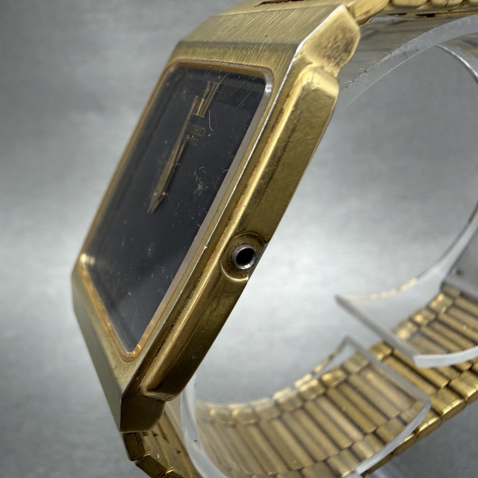 Seiko Tank Watch Men 26mm Black Dial Gold Tone Rectangle 5Y305B59 PARTS3