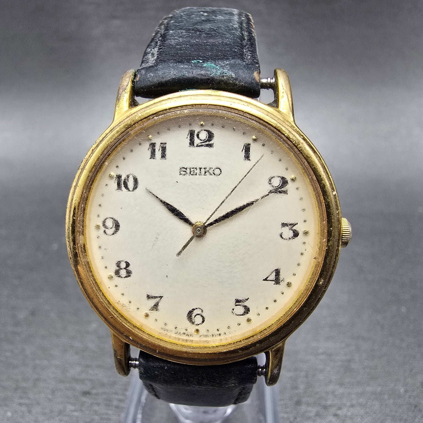 Seiko Watch Men 33mm Cream Dial Gold Tone Round Round V701-2A49 PARTS0