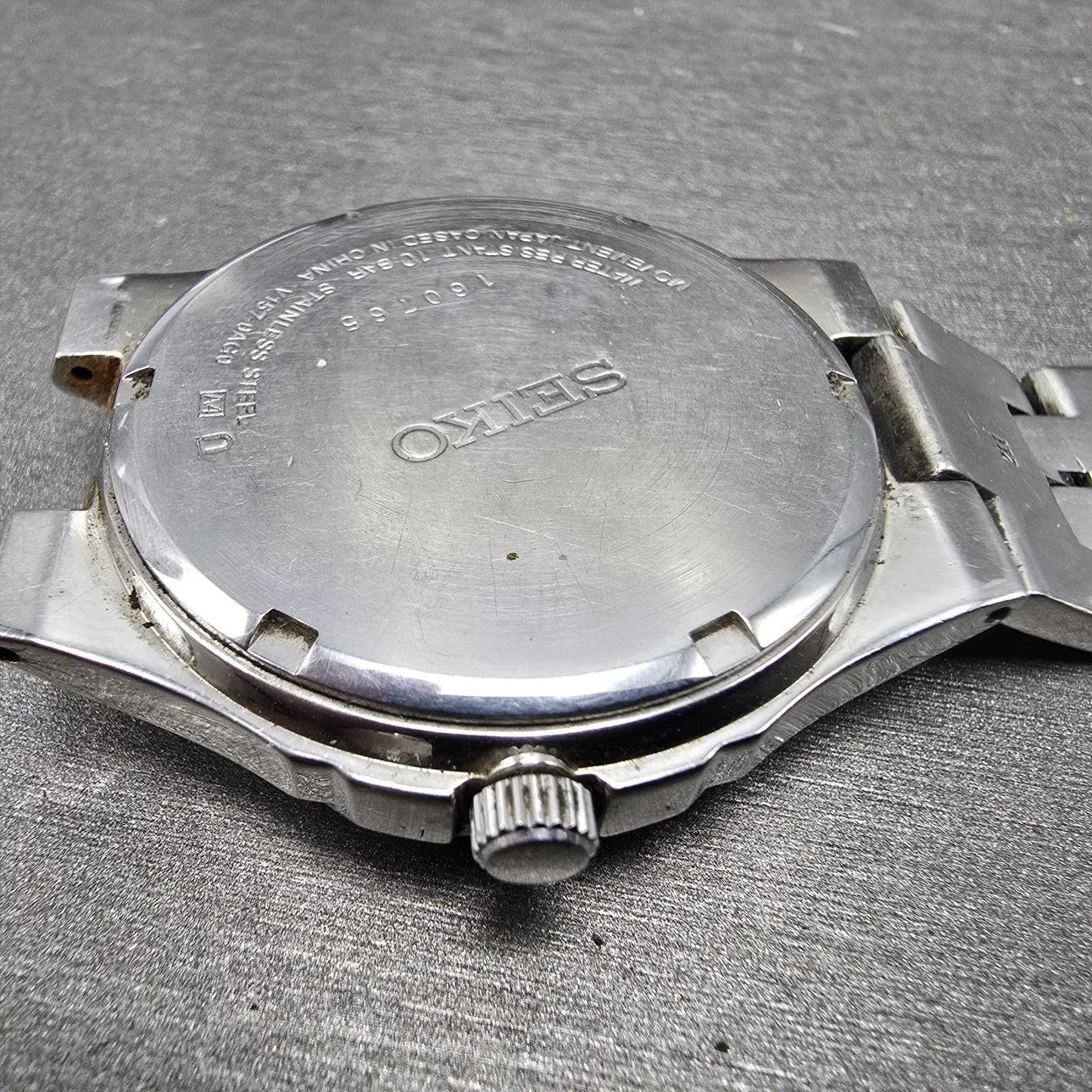 Seiko Solar Watch Men 38mm Black Dial Silver Tone Date READ!!!!!! V157-0AG0 Runs12