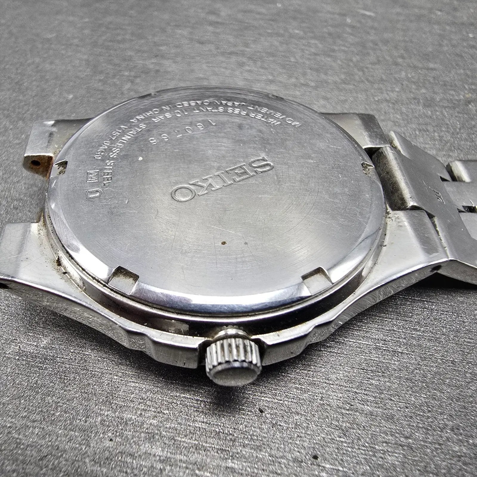 Seiko Solar Watch Men 38mm Black Dial Silver Tone Date READ!!!!!! V157-0AG0 Runs12