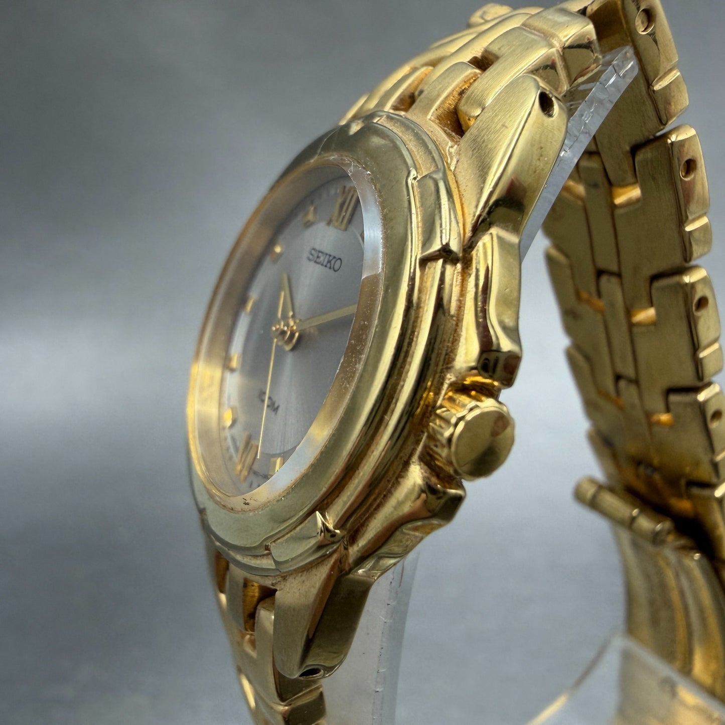 Seiko Watch Women 26mm Silver Dial Gold Tone Date Round 7N82-0AM0 New Battery2