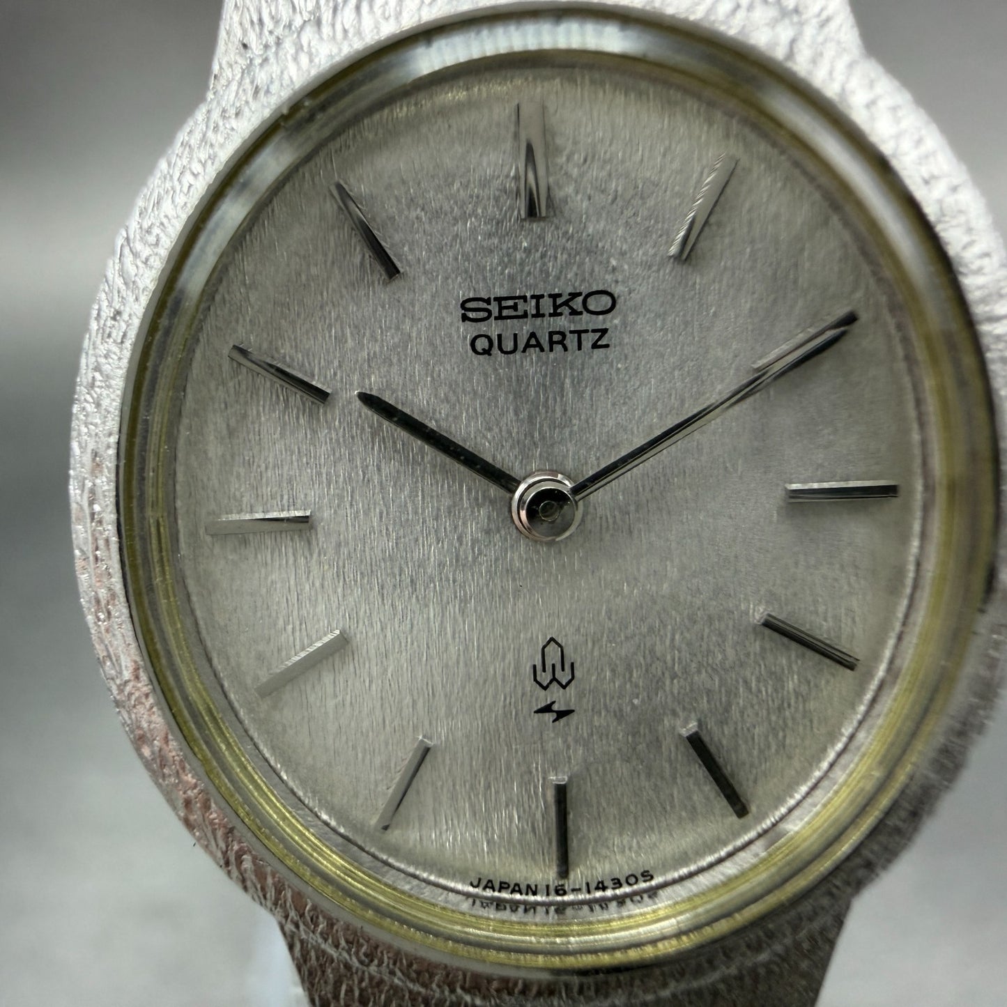 Seiko Watch Women 20mm Silver Dial Silver Tone Oval 16-5630 New Battery Vintage1