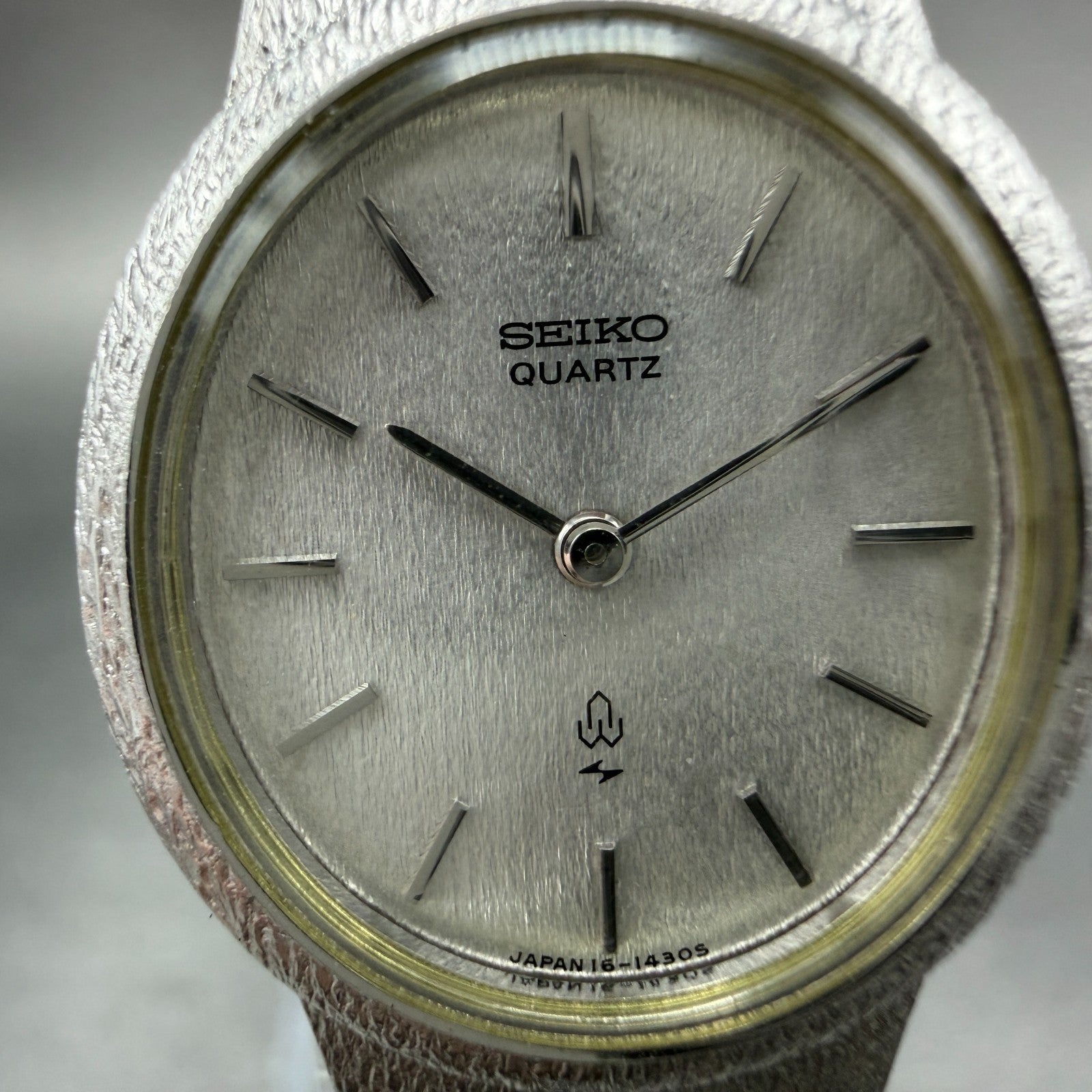 Seiko Watch Women 20mm Silver Dial Silver Tone Oval 16-5630 New Battery Vintage1