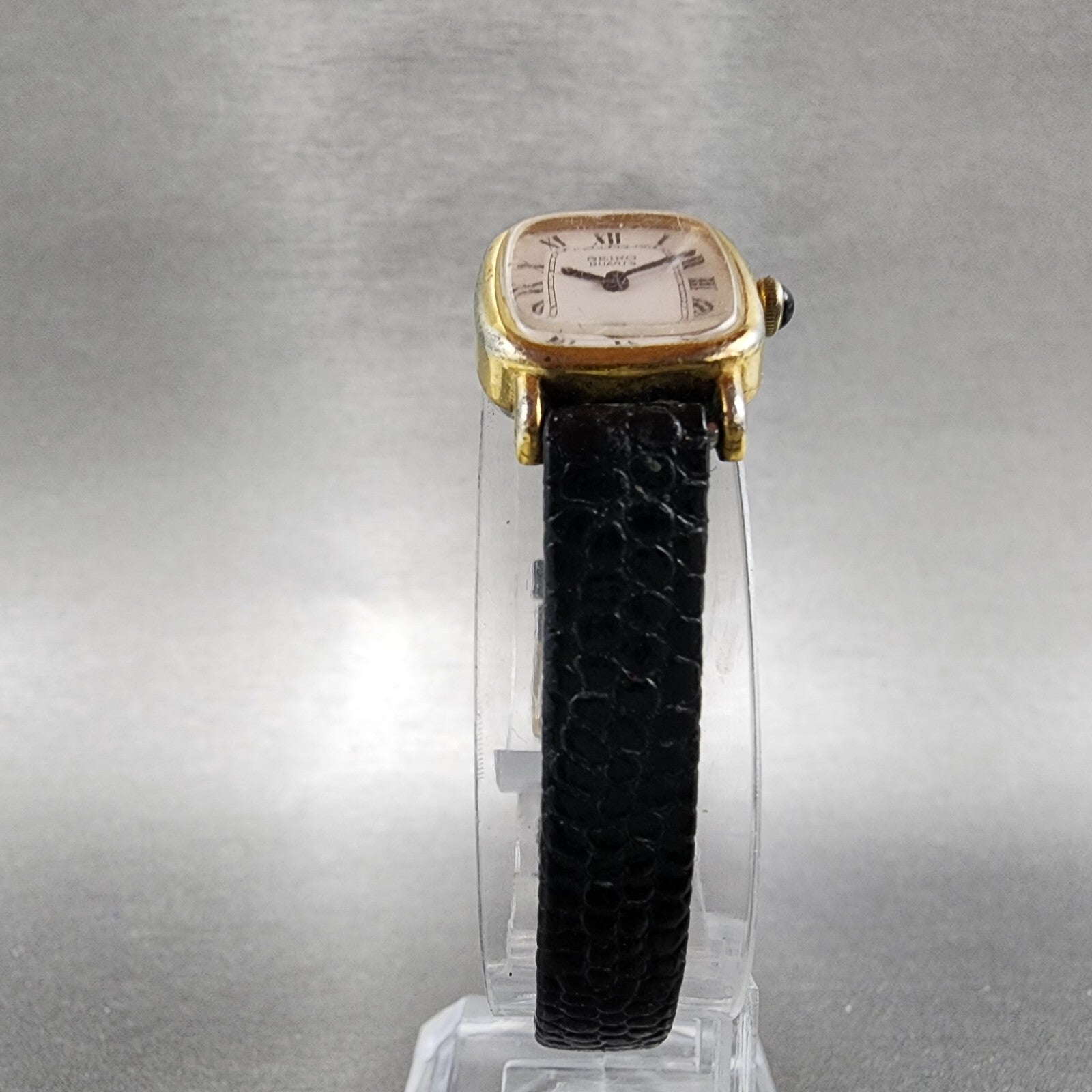 Seiko Watch Women 16mm White Dial Gold Tone Rectangle 14006560 New Battery5