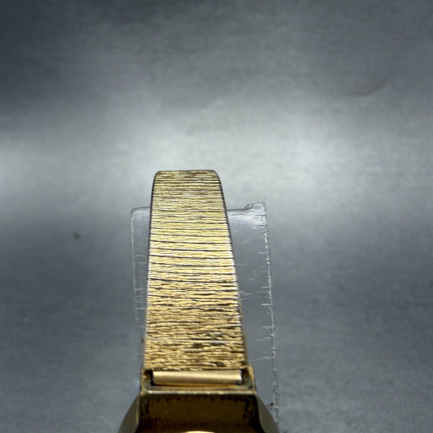 Citizen CQ Watch Women 18mm Champagne Dial Gold Tone Oval 4-752112 New Battery4