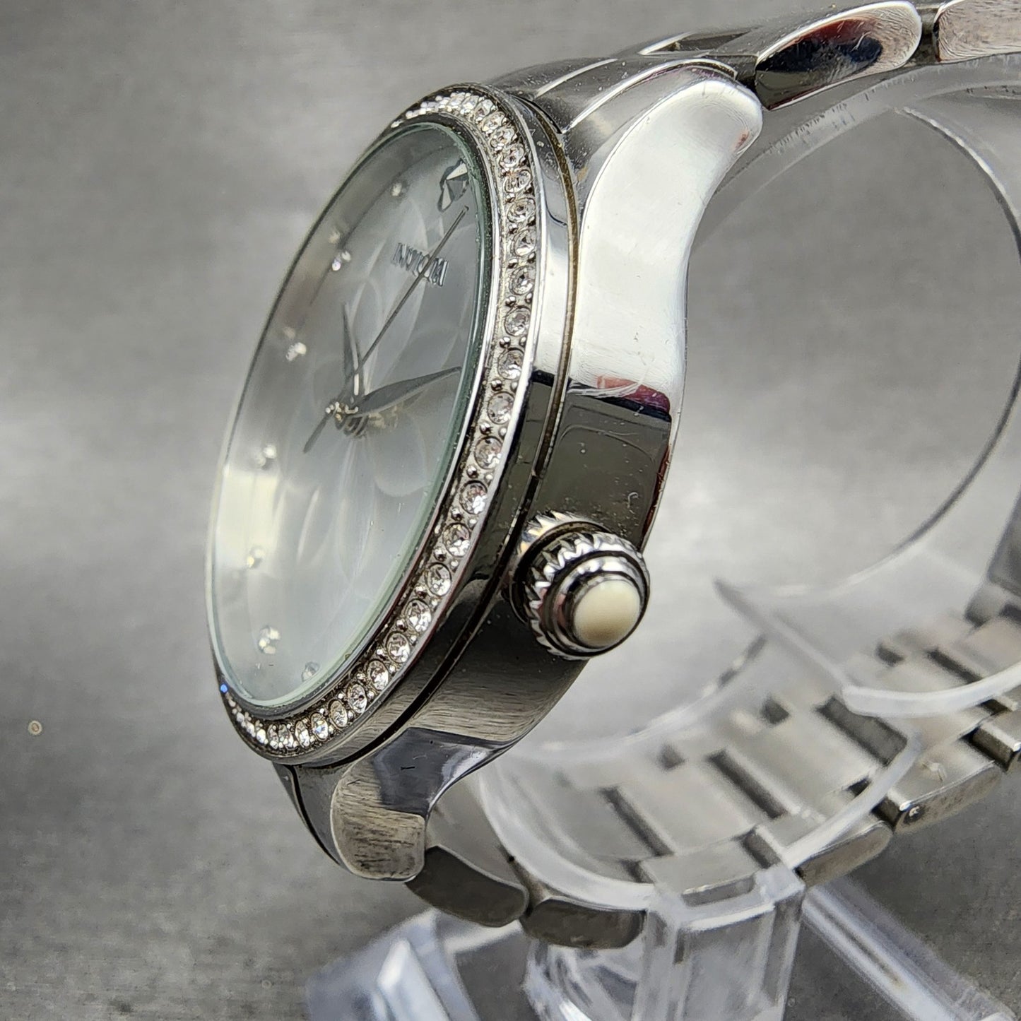 Invicta Wildflower Watch Women 35mm Silver Dial Silver Tone Round New Battery2