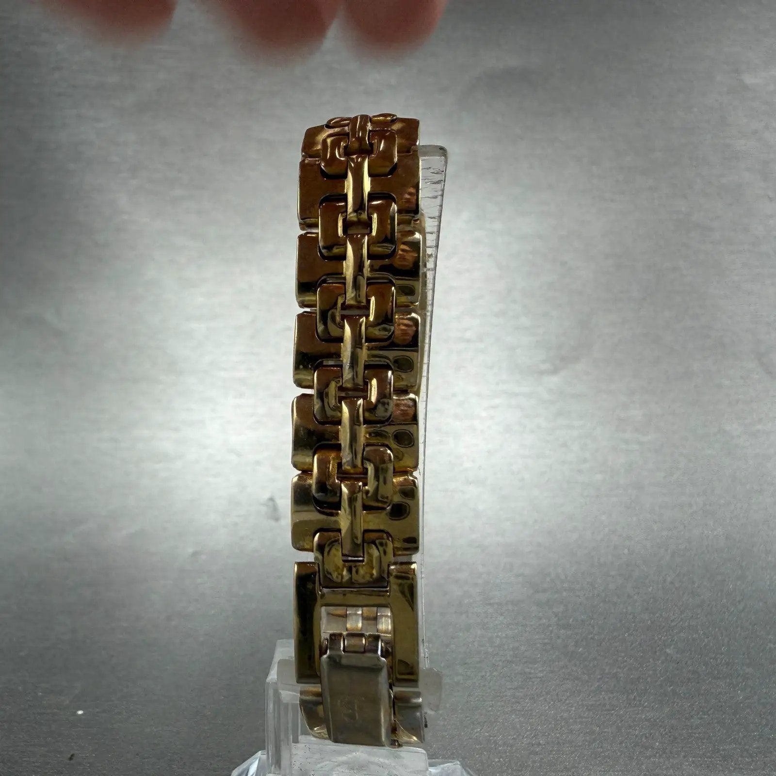 48099338