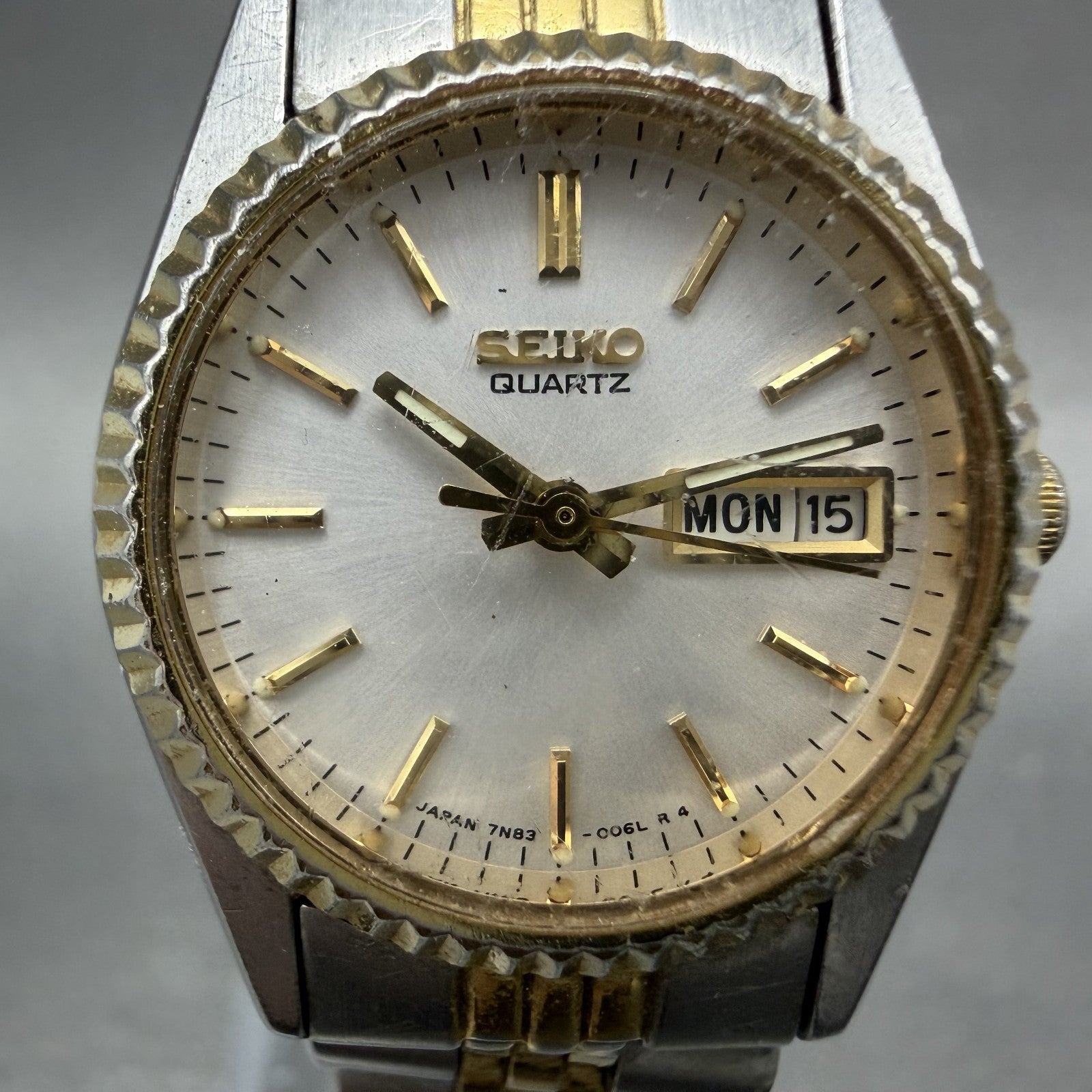 Seiko Watch Women 24mm White Dial Two Tone Daydate Round 7N83-0049 New Batt NJHA1