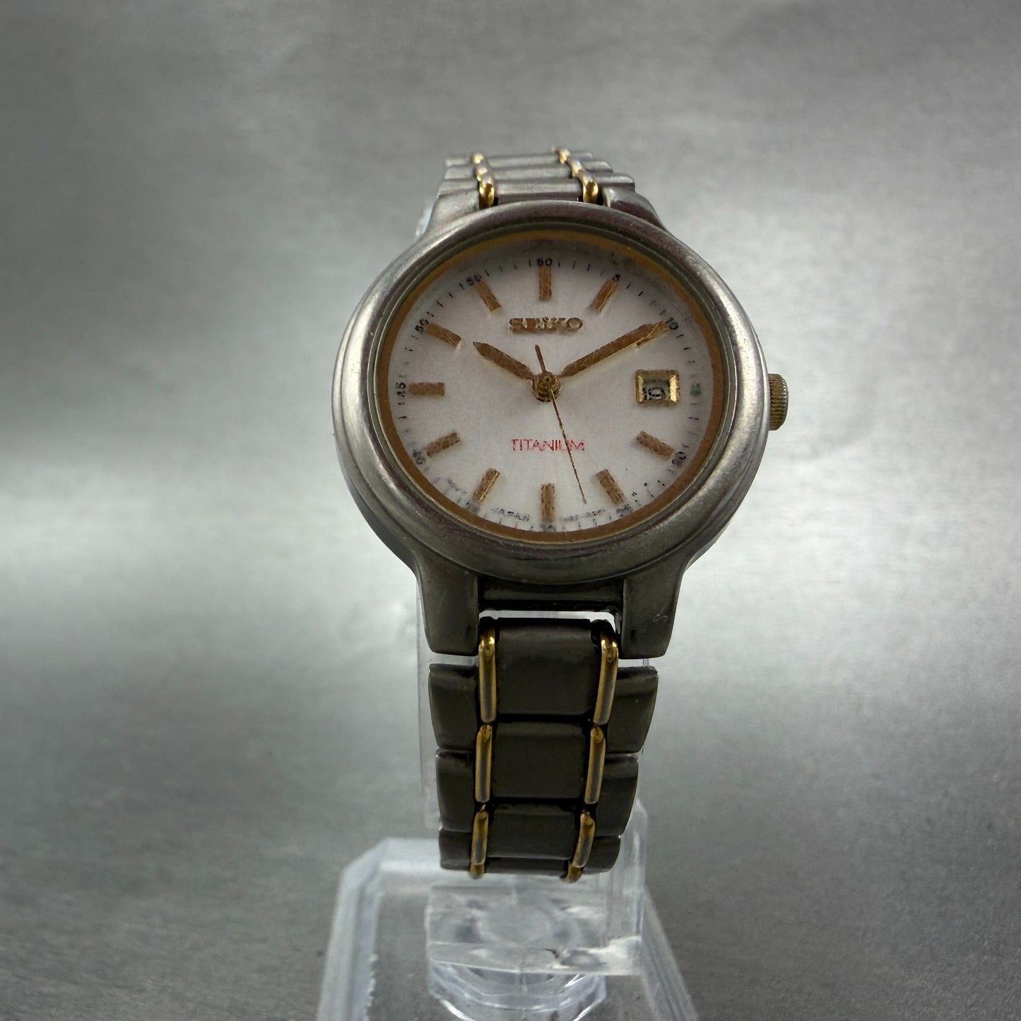Seiko Watch Women 27mm Silver Dial Two Tone Titanium Date 7N82-0420 New Battery5