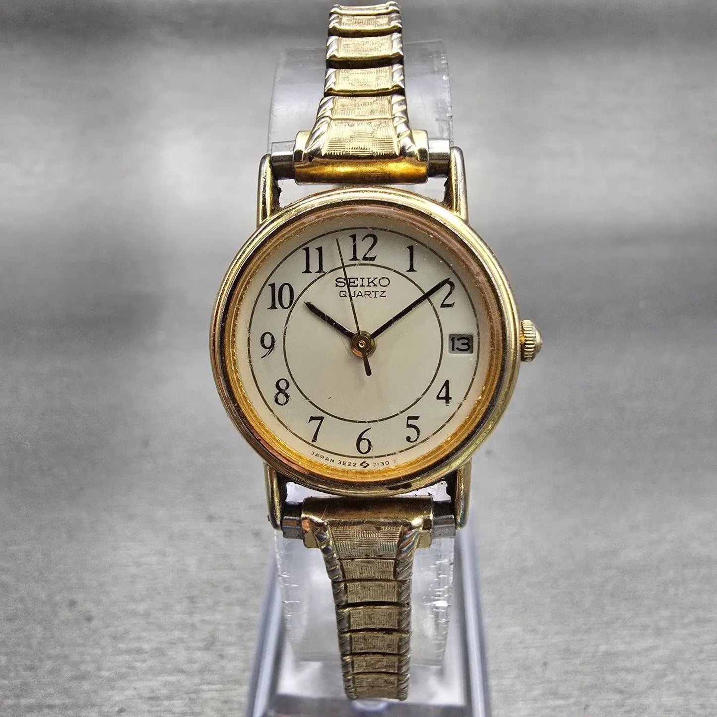Seiko Watch Women 21mm Cream Dial Gold Tone Date Round 3E22-0069 New Battery VTG0