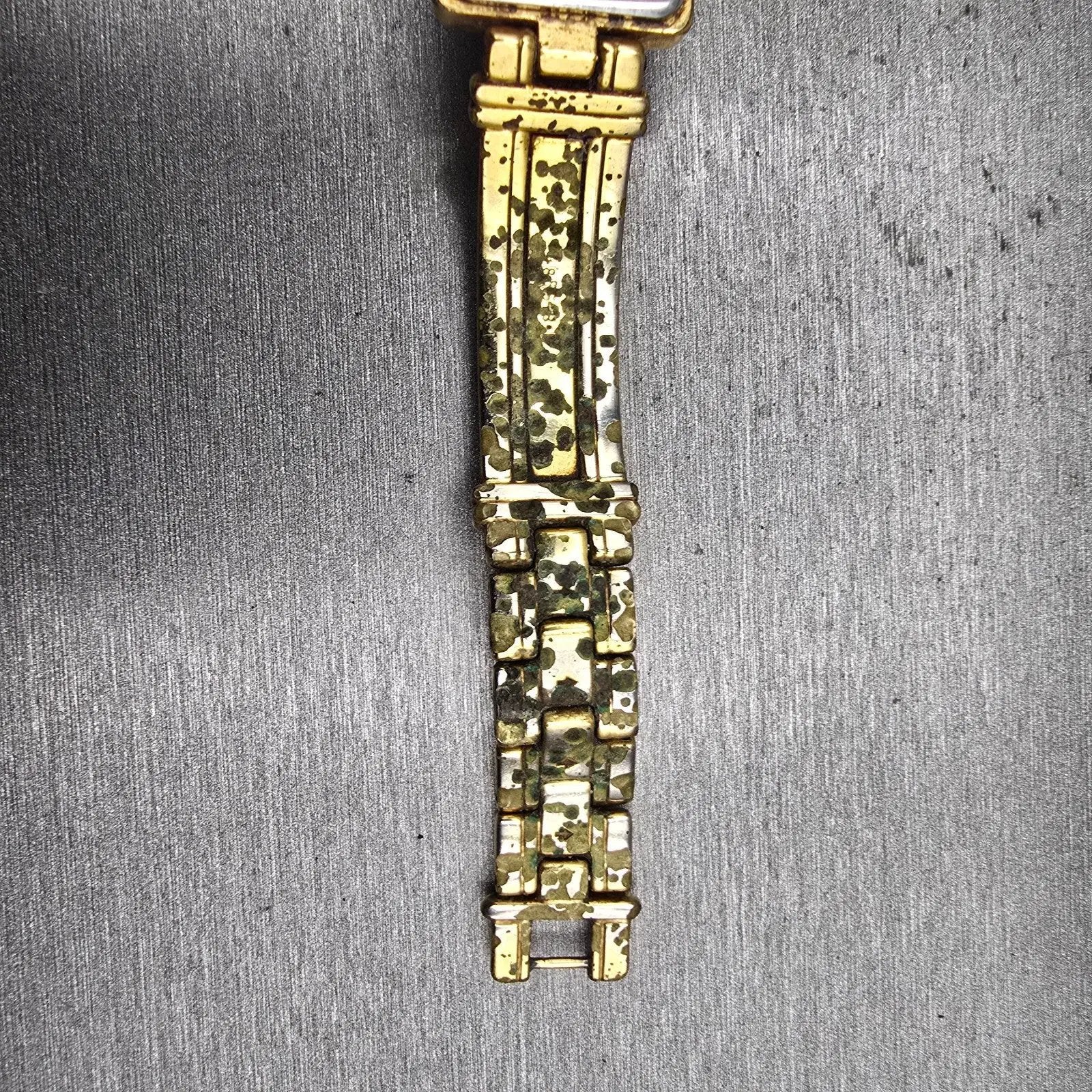 Seiko Watch Women 19mm Champagne Dial Gold Tone Square V400-6280 New Battery VTG13