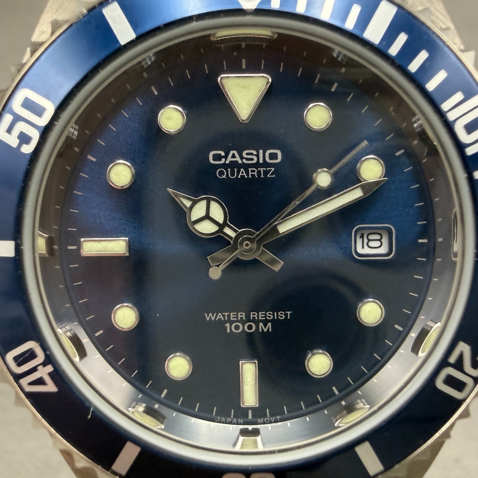 Casio Dive Watch Men 40mm Blue Dial Silver Tone Date MTD-1010 New Battery1