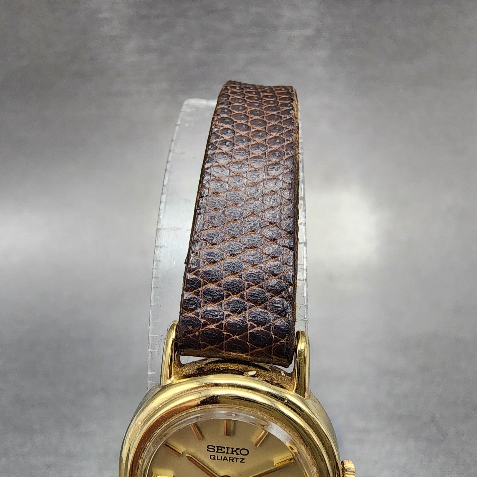 Seiko Watch Women 19mm Cream Dial Gold Tone Round 23200319 New Battery VTG4