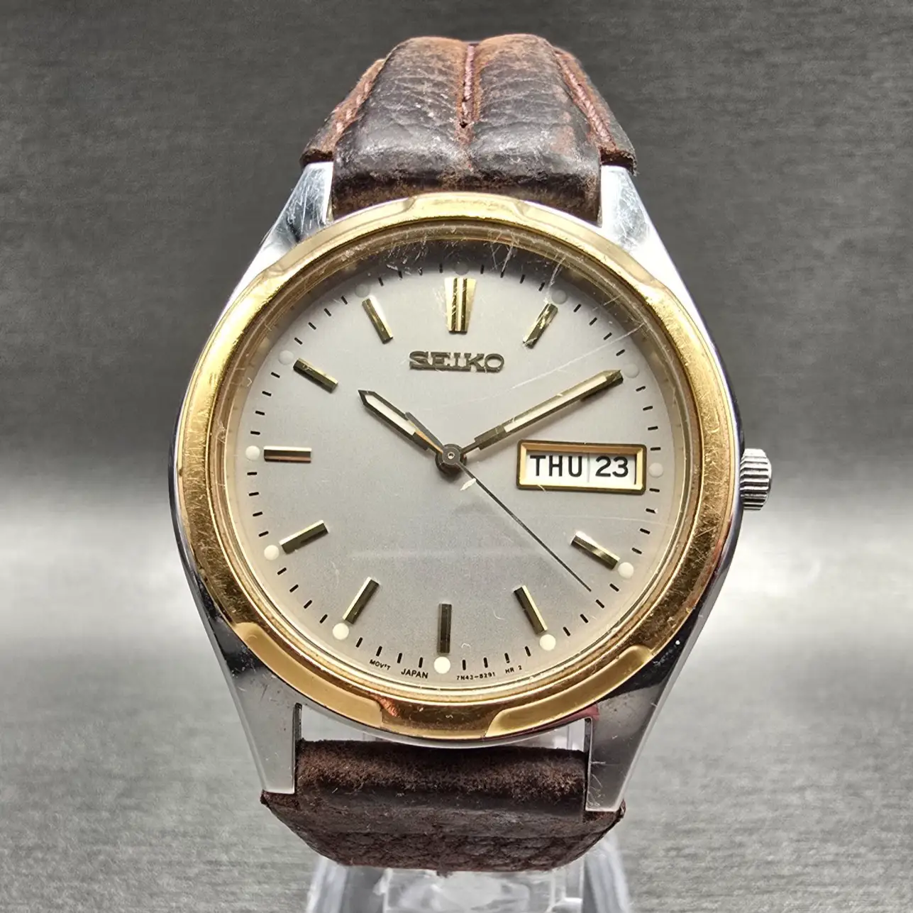 Seiko Watch Men 37mm Gray Dial Two Tone Daydate Round 7N43-8199 New Battery 1320