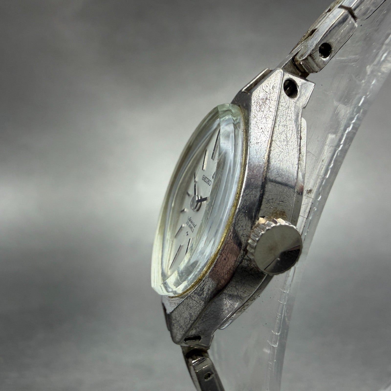 Seiko Special Watch Women 15mm White Dial Silver Tone Manual Wind 1140-7080 Runs2