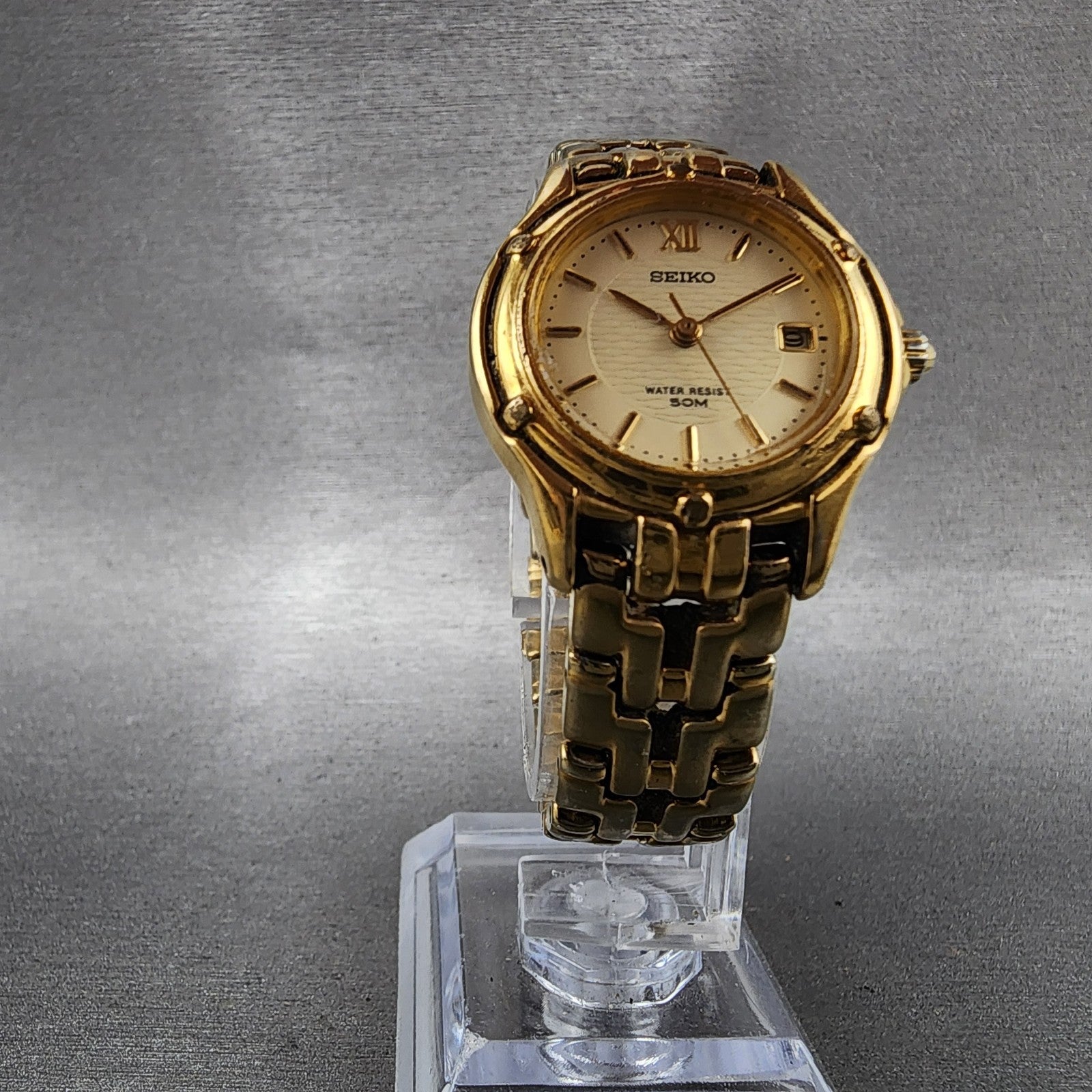 Seiko Watch Women 26mm Champagne Dial Gold Tone Date Round 7n820599 New Battery5