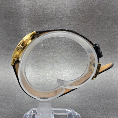 Gucci 3001L Watch Women 26mm Black Dial Gold Tone Round New Battery Vintage6