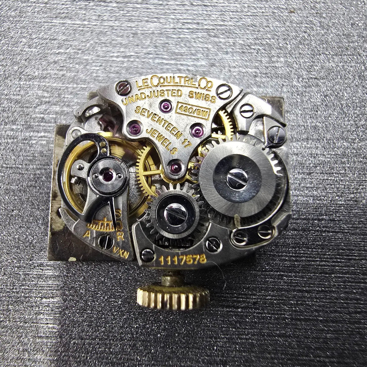 LeCoultre Caliber 490/BW 17 Jewel Watch Movement Vintage  Manual Wind Runs0