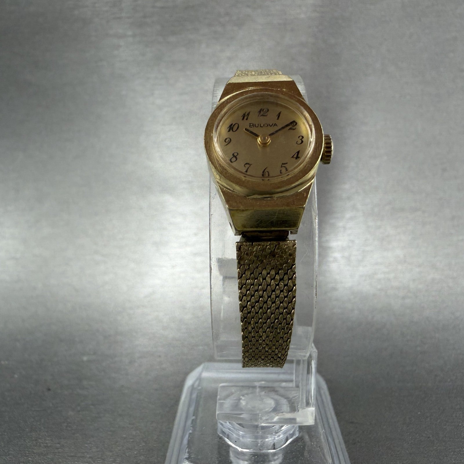 Bulova Watch Women 16mm Champagne Dial Gold Tone Manual Round Vintage Runs5