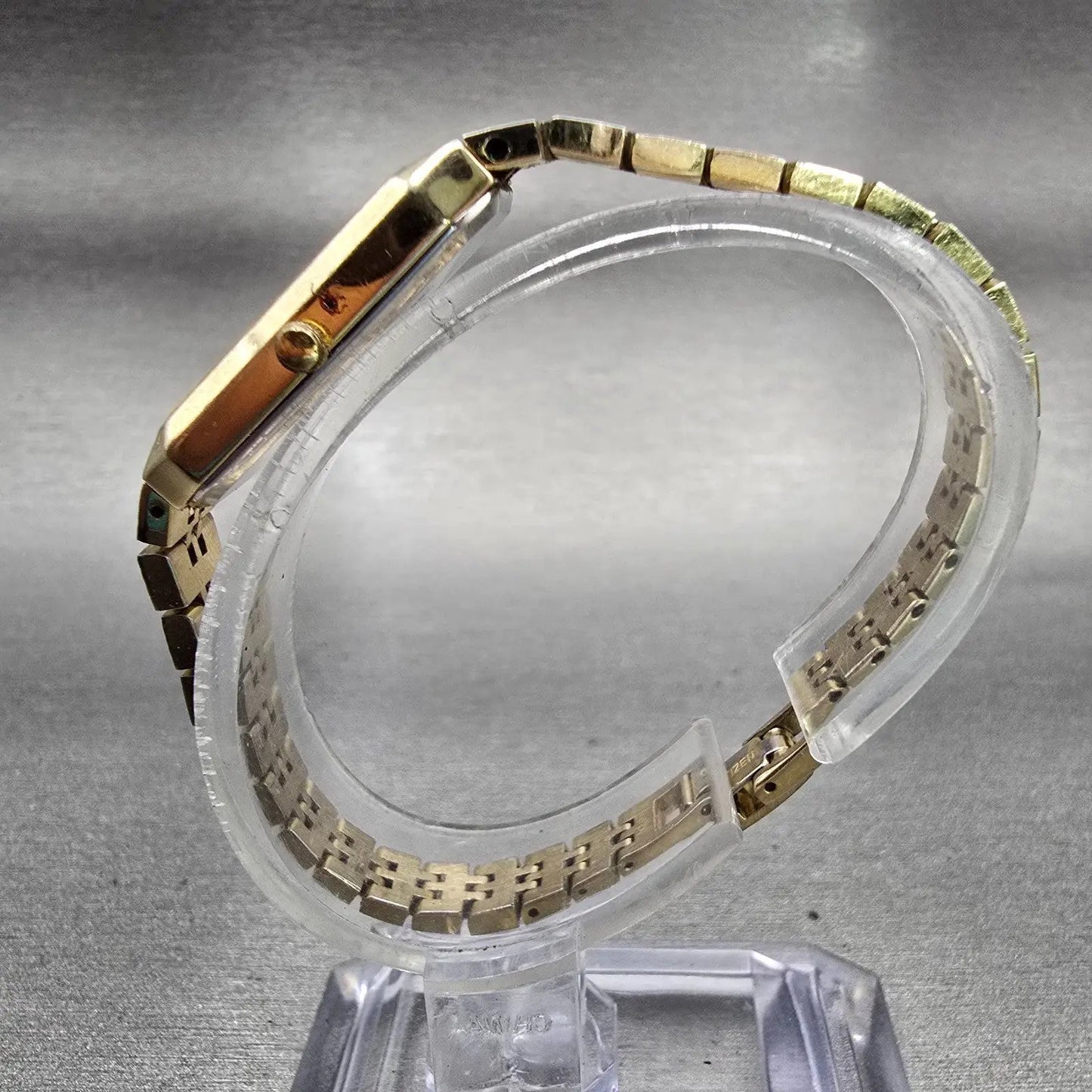 Citizen CQ Watch Women 12mm Champagne Dial Gold Tone 5421-S10523 New Battery VTG6