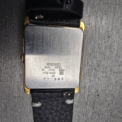 Seiko Watch Men 25mm White Dial Gold Tone Rectangle V700-5K30 New Battery VTG10