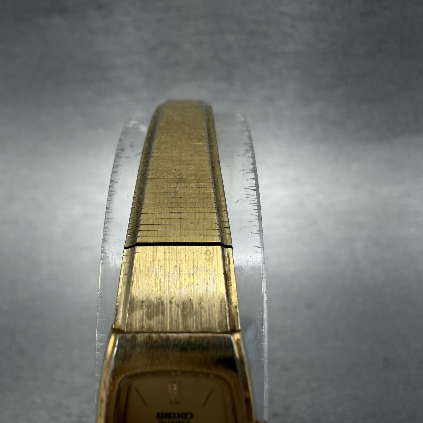 Seiko Tank Watch Women 13mm Champagne Dial Gold Tone 2e20-5139 New Battery4