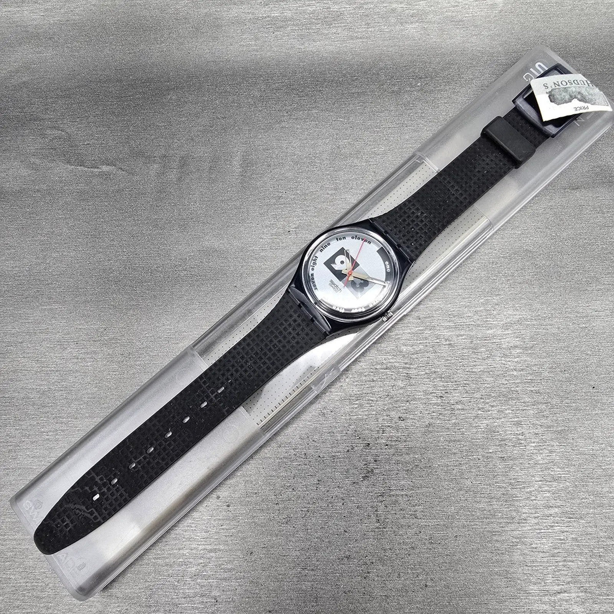 Swatch Nüni Watch Men 34mm Silver Dial Black Tone Round GM108 New Battery NOS16