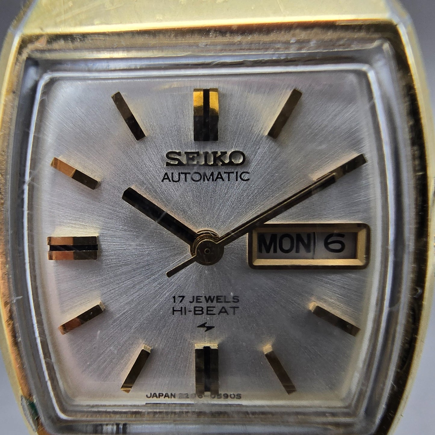 Seiko Autoamtic Watch Women 23mm White Dial Gold Tone Daydate 2206-3050 Works1