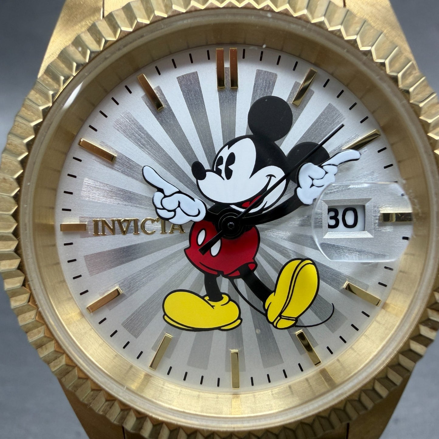 Invicta Mickey Mouse Watch Men 36mm Silver Dial Gold Tone Date 22775 New Battery1