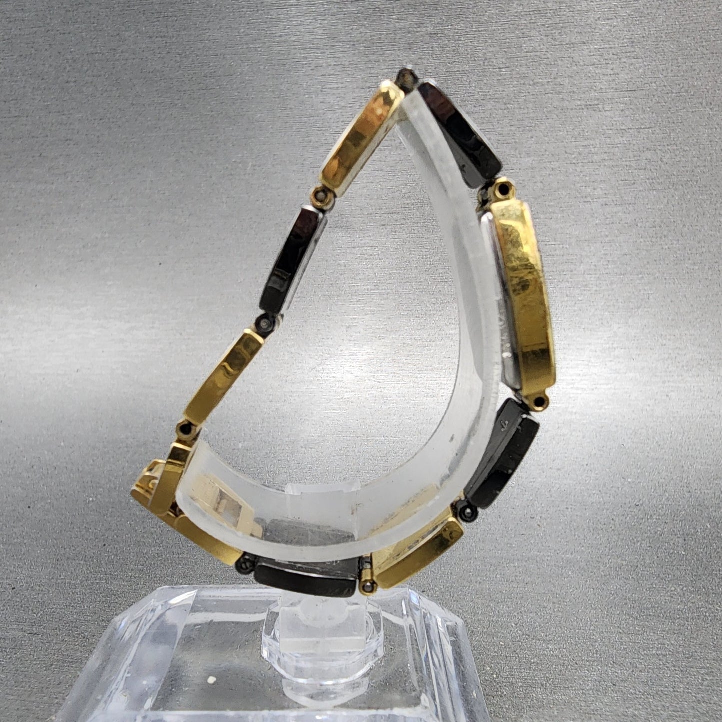 Seiko Pulsar Watch Women 12mm Black Dial Black & Gold Tone V2205460 New Battery8