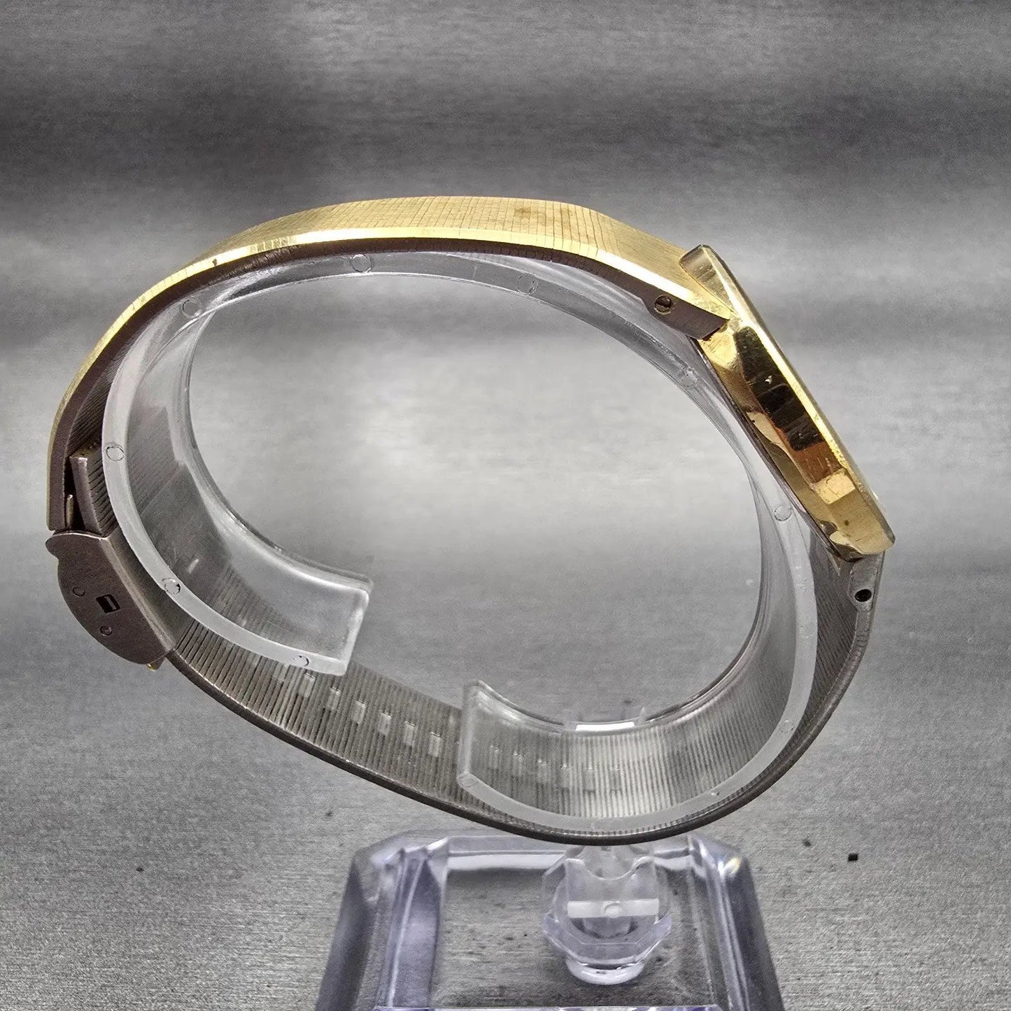 Seiko Watch Men 32mm Champagne Dial Gold Tone Round 7430-6009 New Battery VTG8