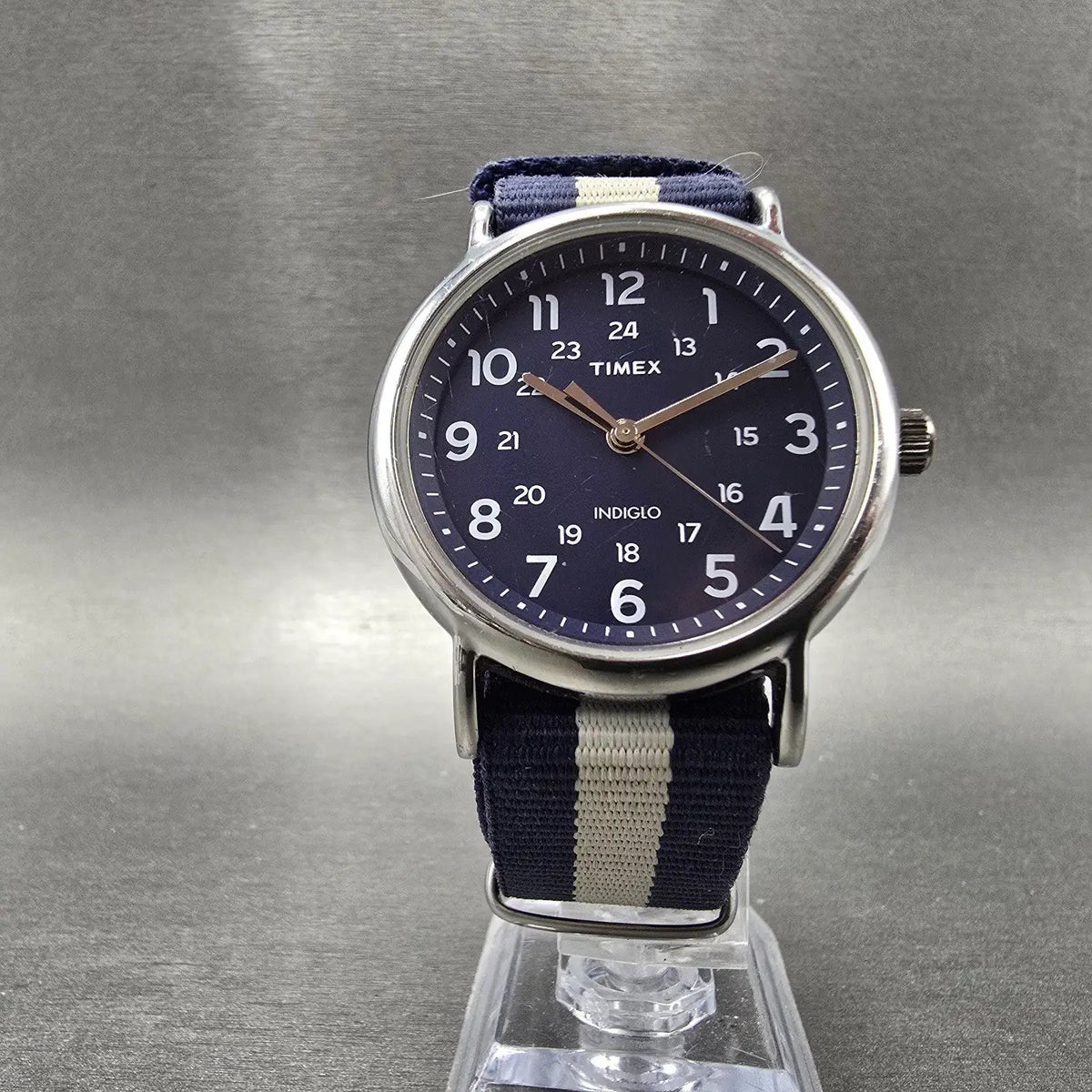Timex Weekender Watch Men 38mm Blue Dial Silver Round New Battery TW2P657006