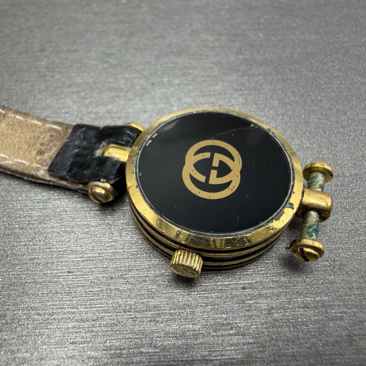 Gucci 2000L Watch Women 21mm Black Dial Gold Plated Round Vintage PARTS11