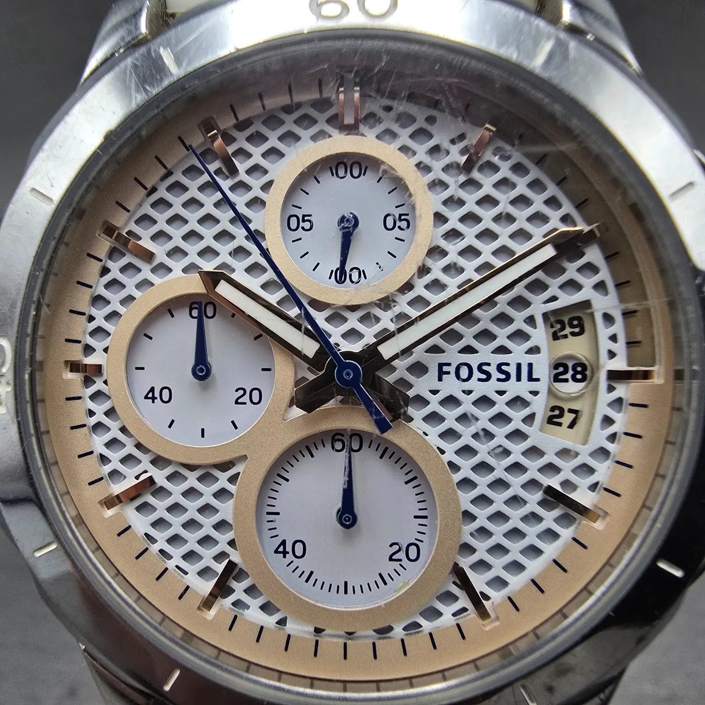 Fossil Chronograph Watch Women 39mm White Dial Silver Tone Date ES4024 New Batt1