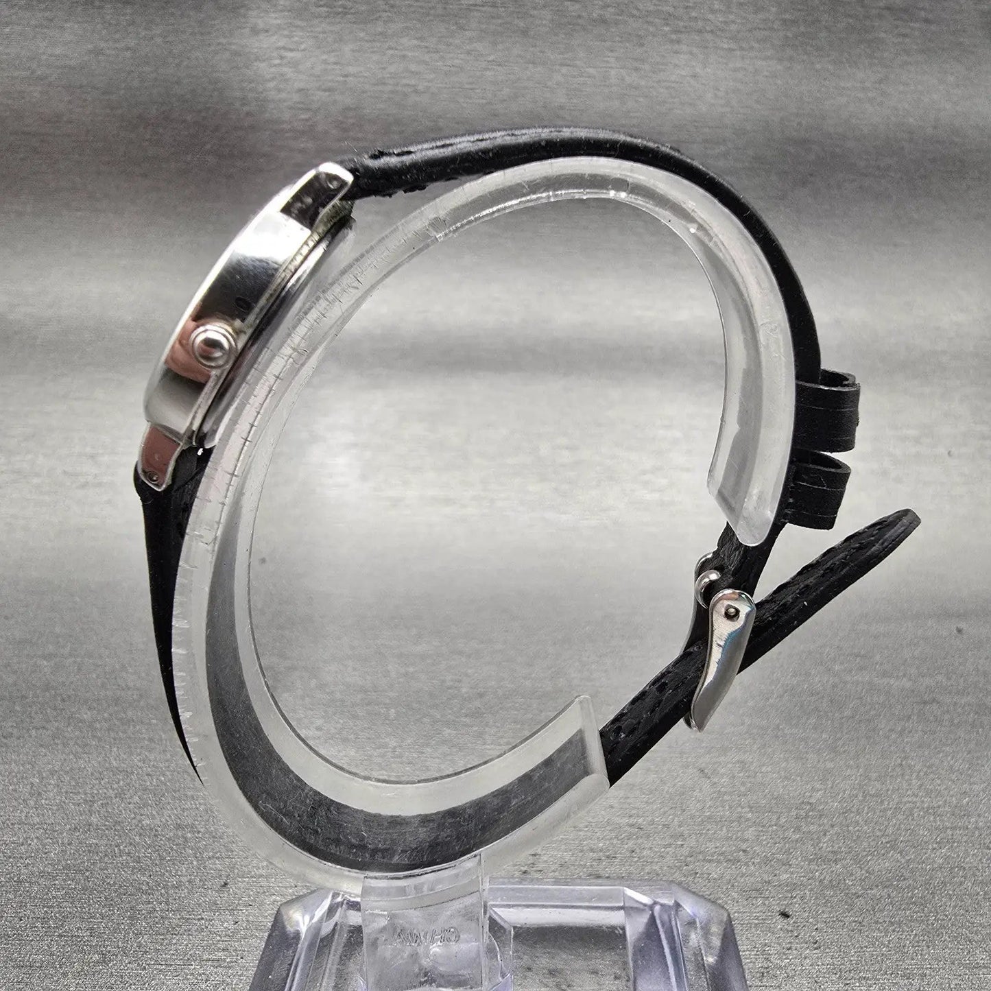 Seiko Avenue Watch Women 23mm Silver Dial Silver Tone Round 1F21-0C40 New Batt6